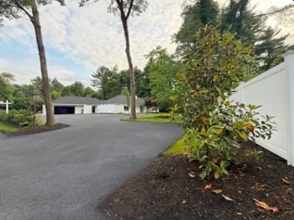 15 Scotch Dam Rd, South Easton, MA 02375