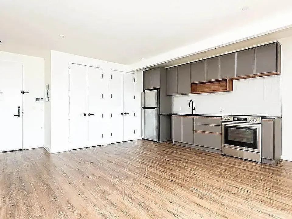 95-08 147th Pl #404