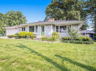 15618 View Dr, Spring Lake, MI 49456