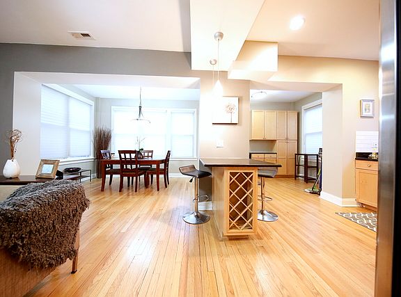 3rd image of 5855 N Magnolia Ave APT 2