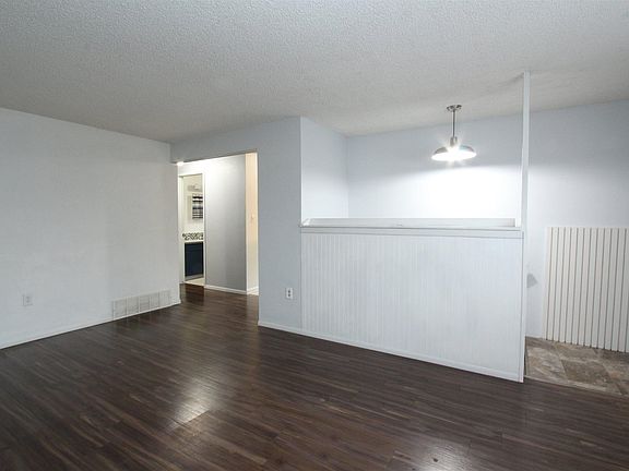4th image of 1406 E Olympic Ave