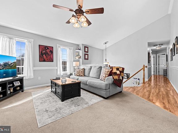 5th image of 49 Little Oak Rd