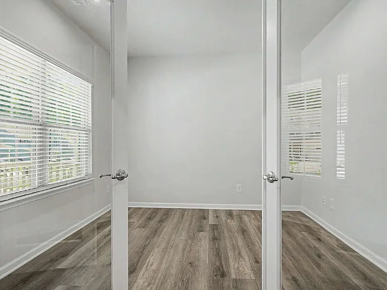 1621 Crimson Leaf Ln — Photo 7