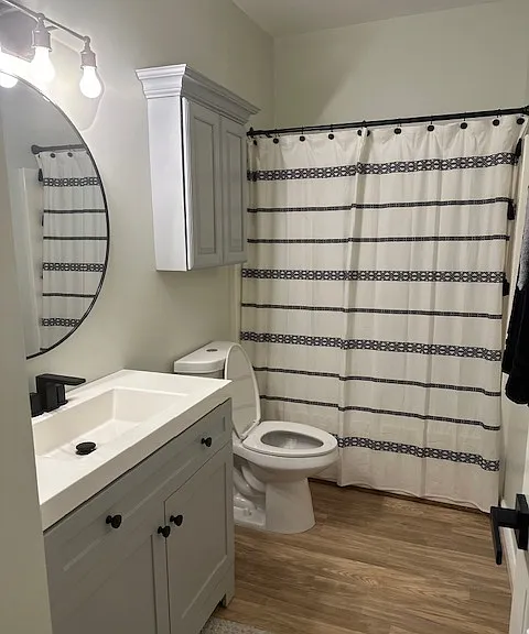 141 S Grand Ave #6 — Photo 8