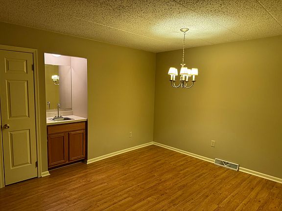 Dining Room with Wet Bar