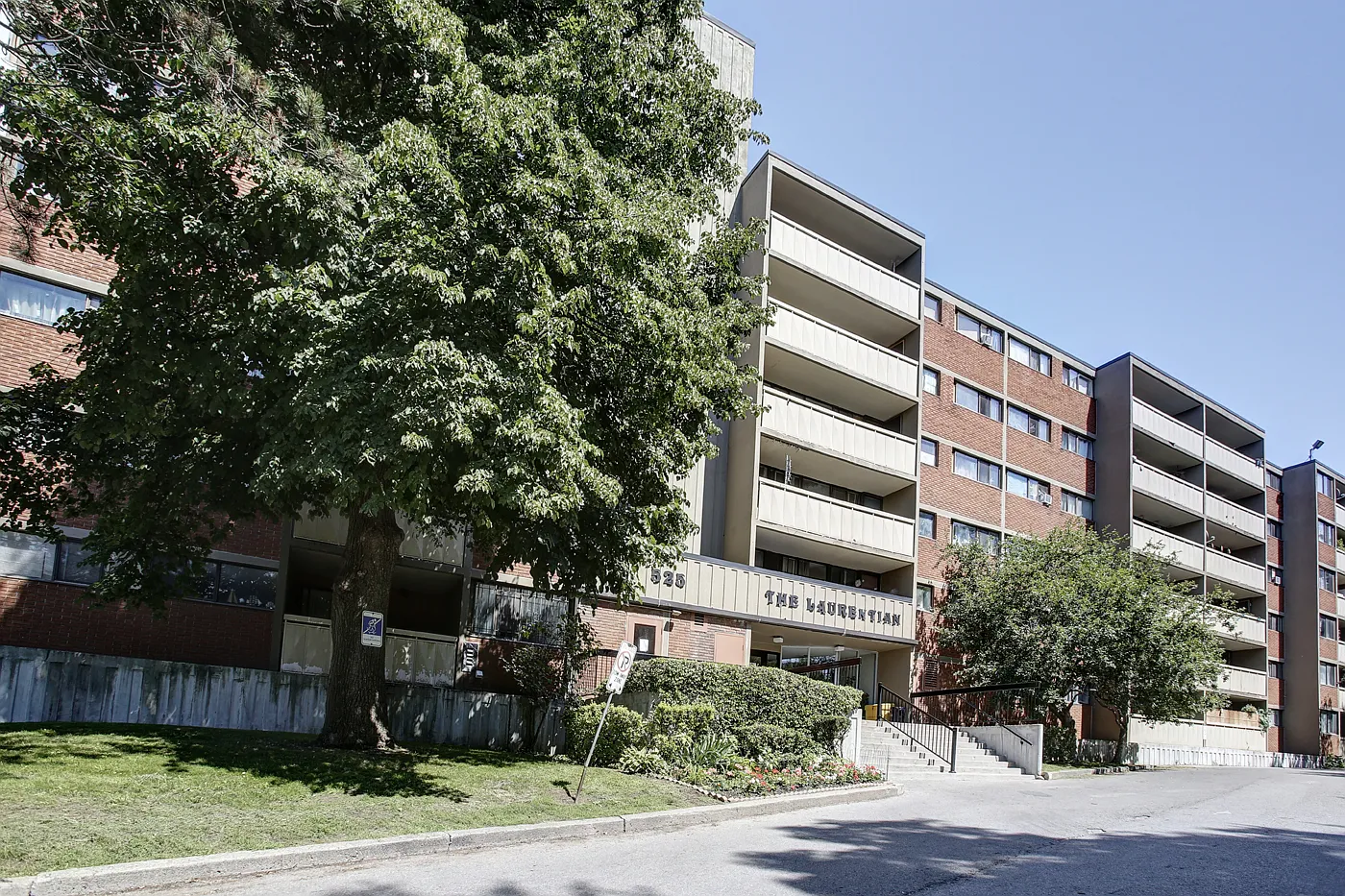525 St. Lawrence Street — Photo 4