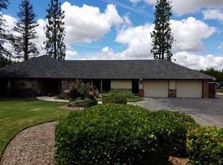 9287 N Fowler Ave, Clovis, CA 93619