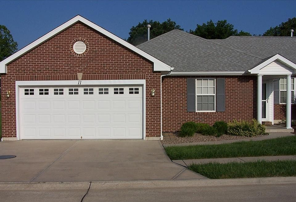 1st image of 11 Schulze Dr