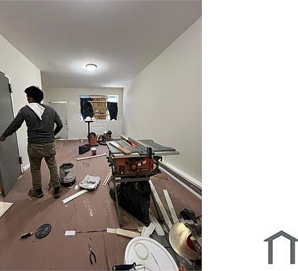 3rd image of 791 Jennings St APT 1
