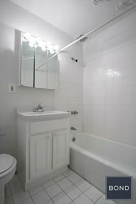 Rented by Bond New York | media 11