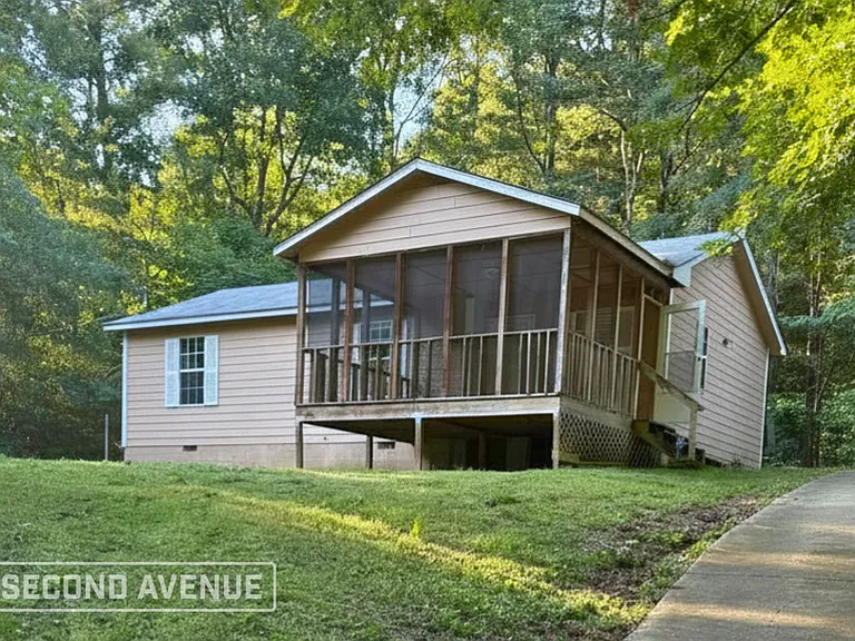 2704 Morris Majestic Rd — Photo 1