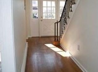 9 E Edinburgh Rd, Ocean City, NJ 08226