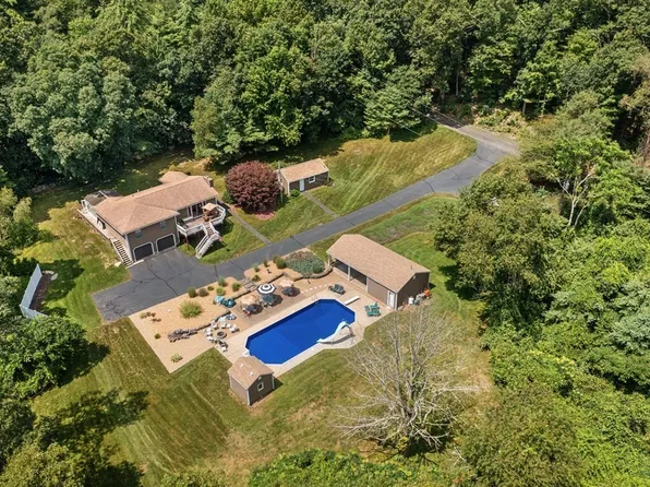 16 Keith Ave, Belchertown, MA 01007