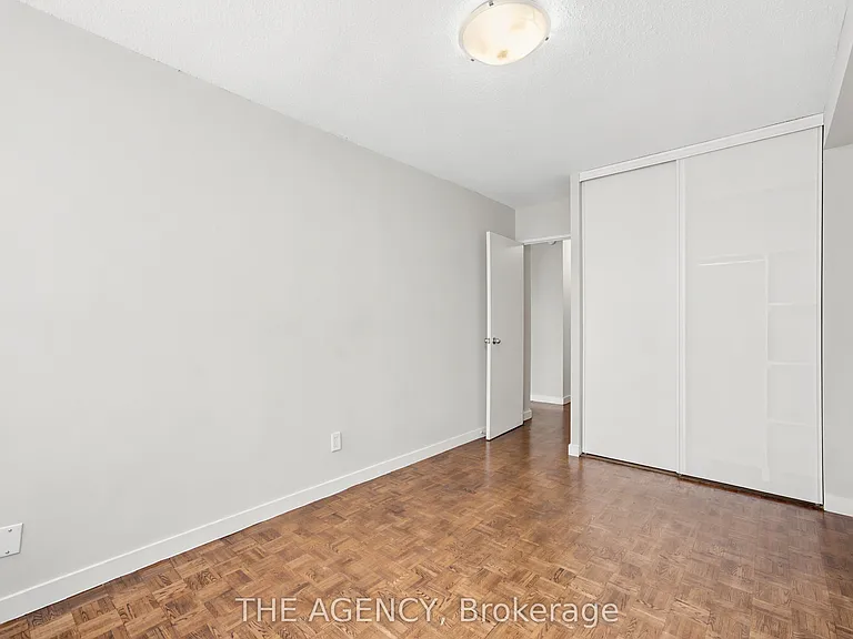 2350 Dundas St W #2511A — Photo 13