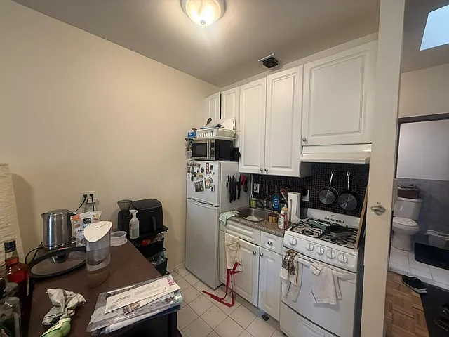 251 E 84th St #4C — Photo 6