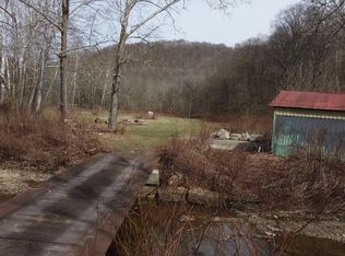 2572 Short Creek Rd, Wheeling, WV 26003