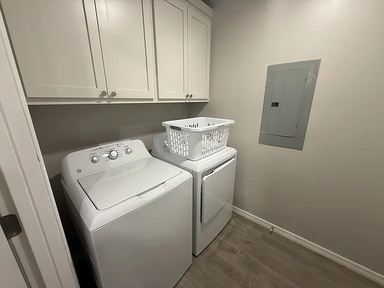 230 N Johnston St #1 — Photo 8