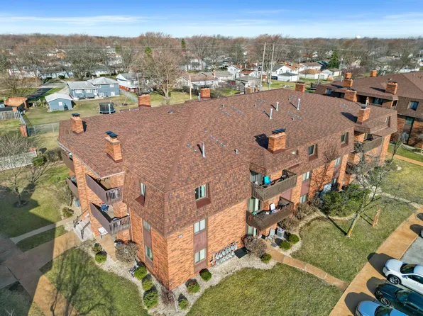 2007 45th St Unit 306, Highland, IN 46322