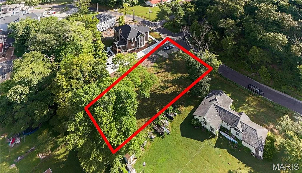 1217 Kiefer Creek Rd photo 1