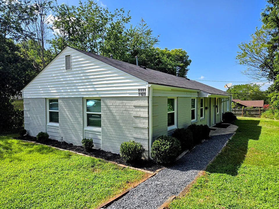 1111 Bose Ave #1111