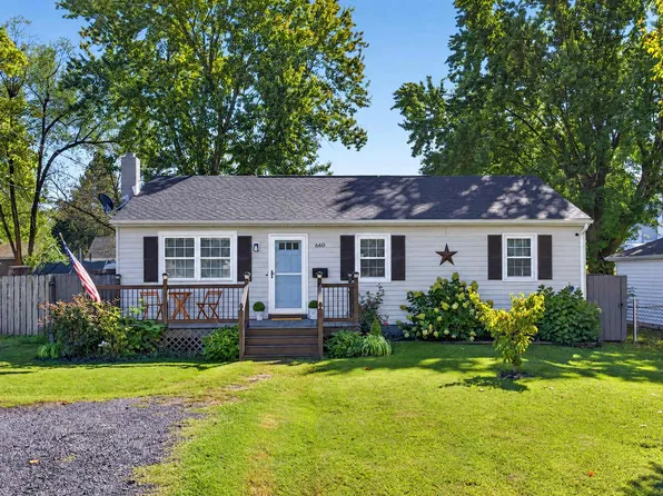 660 N Augusta Ave, Waynesboro, VA 22980