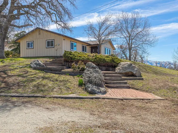 30613 Buckskin Dr, Tehachapi, CA 93561