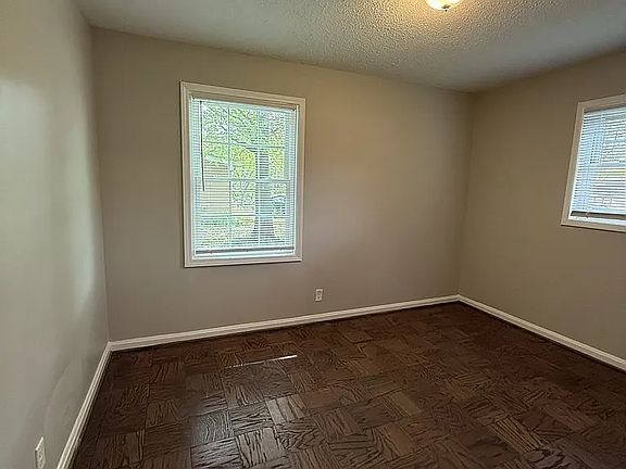4th image of 537 Grant St
