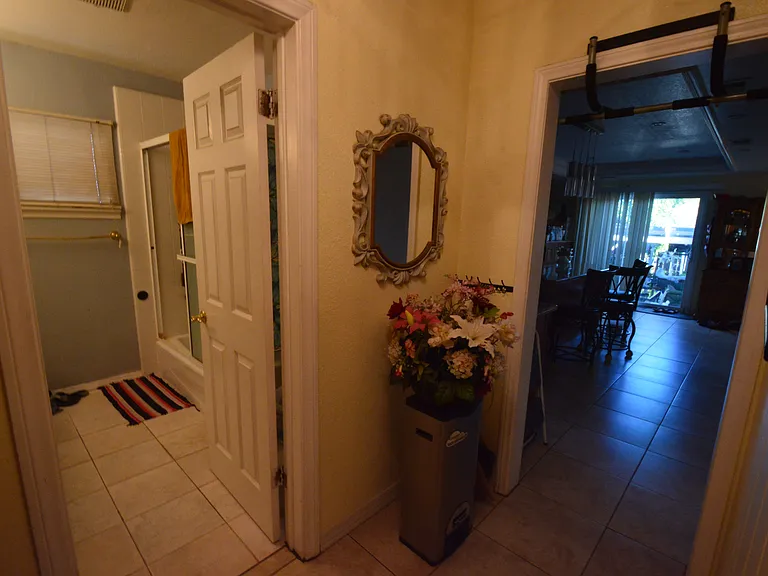 1310 W Fern Dr — Photo 10