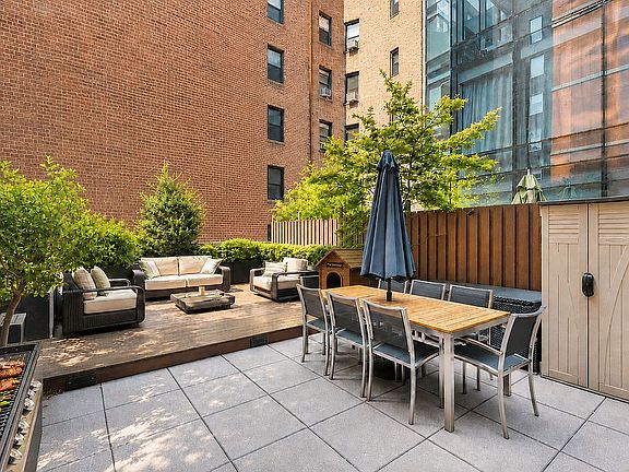 2nd image of 166 W 18th St APT 2D
