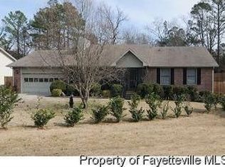975 Flintwood Rd, Fayetteville, NC 28314