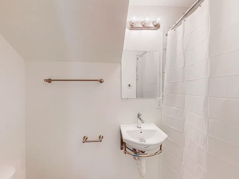 Laurel Ridge Dr — Photo 9