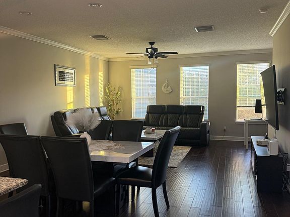 2nd image of 4383 Ellipse Dr