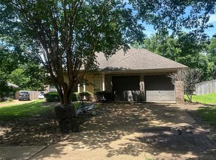 512 Spring Hill Dr, Madison, MS 39110