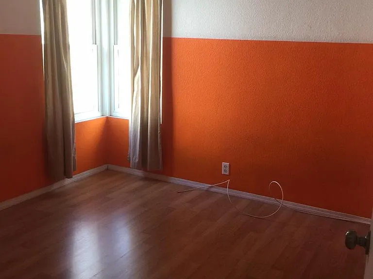 2021 Manzana Way — Photo 3