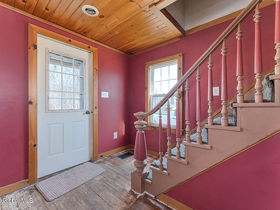 5th image of 15 Pond St