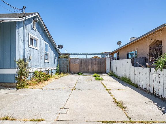 2nd image of 2350 Garvin Avenue
