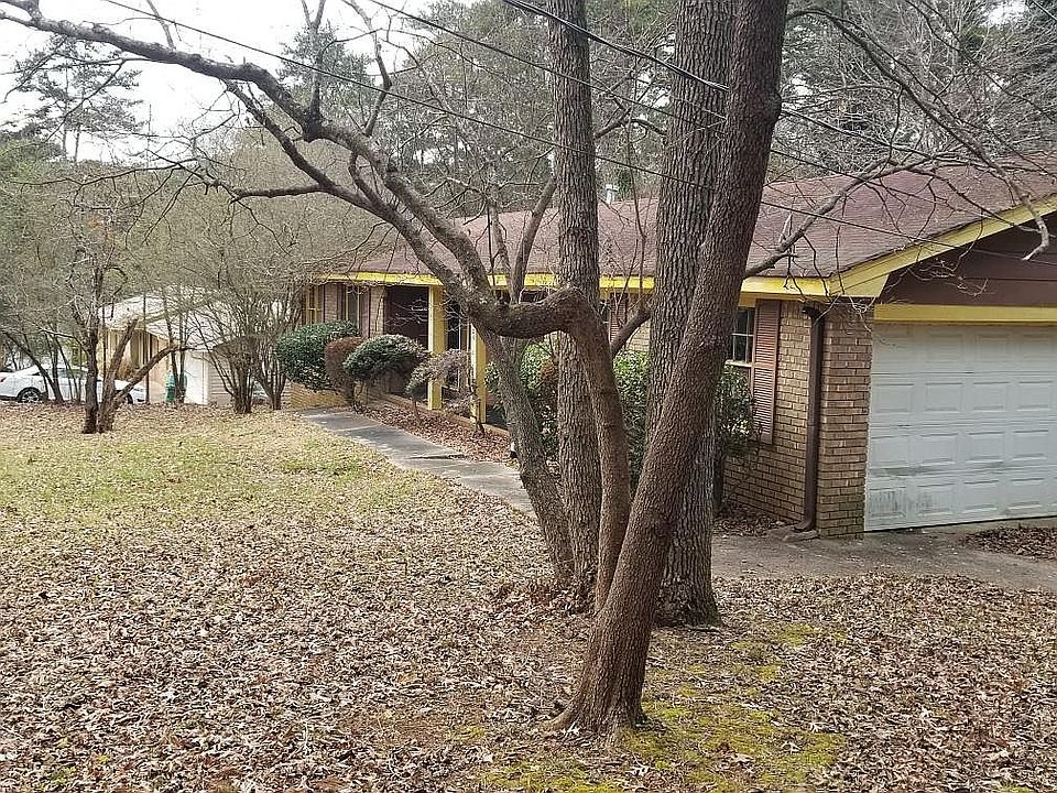 2nd image of 5426 Biffle Rd
