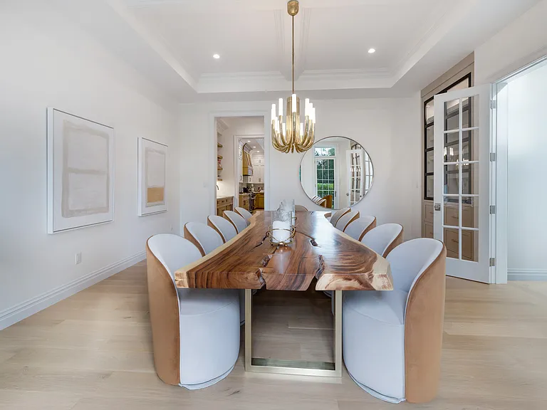 73 Wainscott Stone Rd — Photo 22