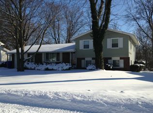 193 Stone Fence Rd, Rochester, NY 14626