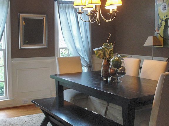Warm & Inviting Dining Room..