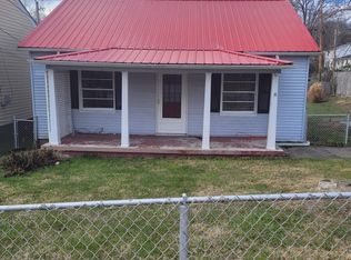 103 S Hill St, Grayson, KY 41143