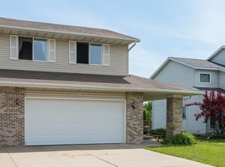 439-441 Trailside Dr, Deforest, WI 53532