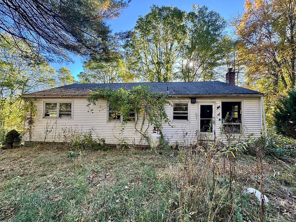 1st image of 5 Berry Corner Rd