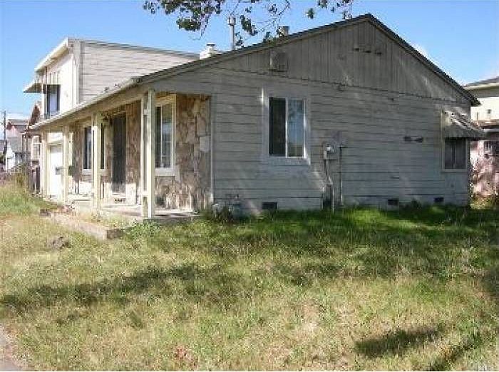 2nd image of 450 S 20th St