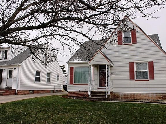 2nd image of 16282 Pike Blvd