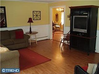 3rd image of 31 Jolly Ln