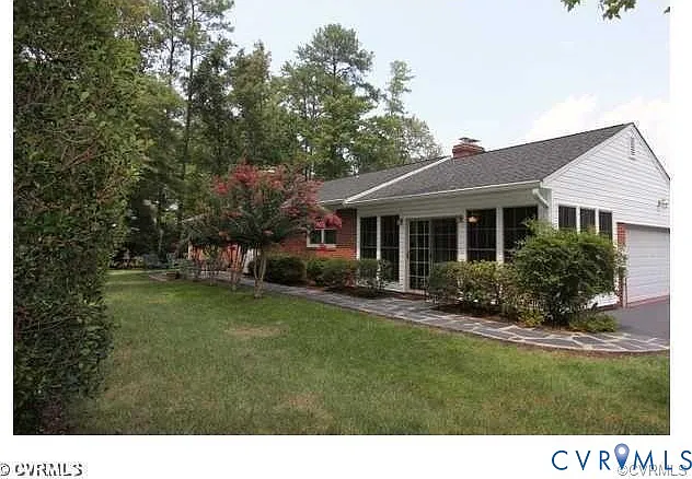 13031 Fairway Ln — Photo 2