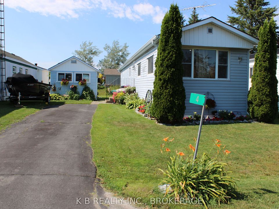 1st image of 4 Cedar St W