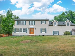 2 E Stillwater Rd, Newton, NJ 07860