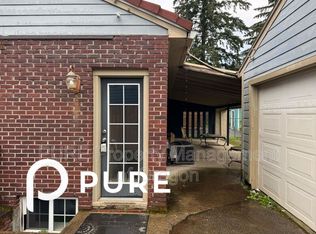 3740 SE 134th Ave UNIT B, Portland, OR 97236